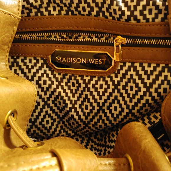 Backpack - Picture 3 of 3